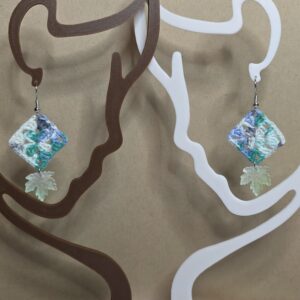 One-thread Maple Granny - More Blue and White
